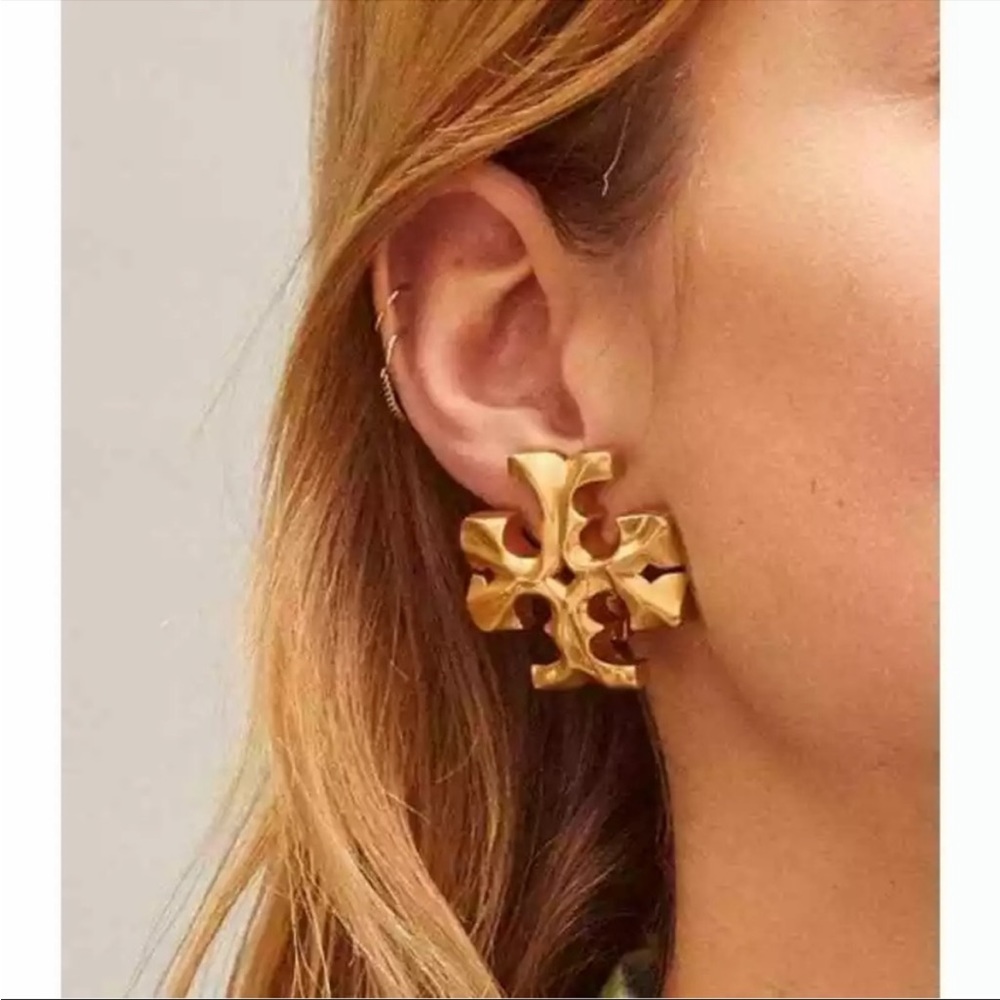 Tory Burch Oversized Roxanne Clip-On Gold Earrings